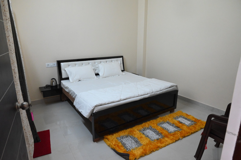 Deluxe rooms in Varanasi